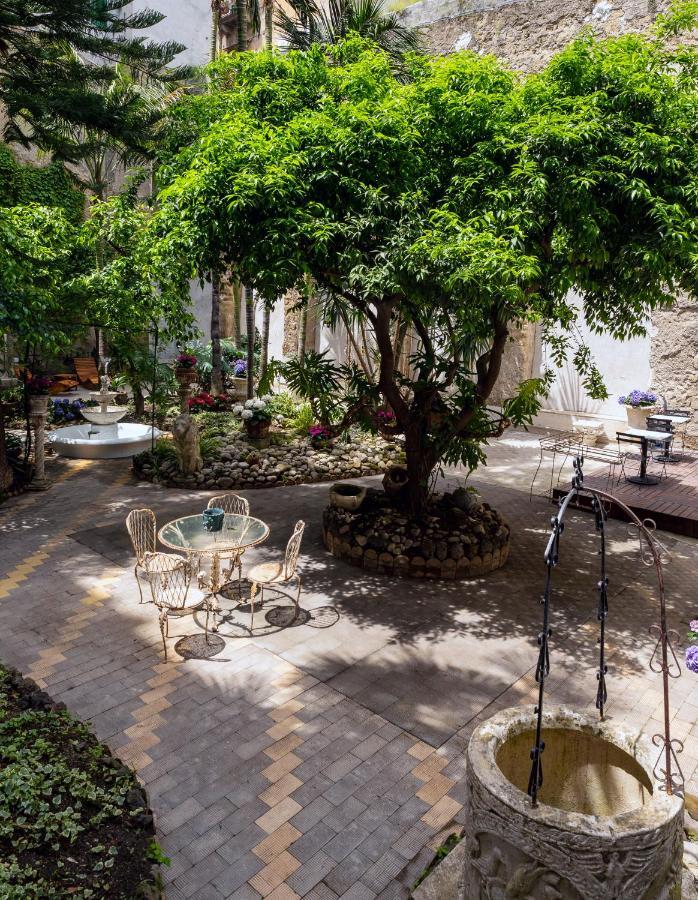 Artemisia Domus - Giardino Hotel Наполи Екстериор снимка