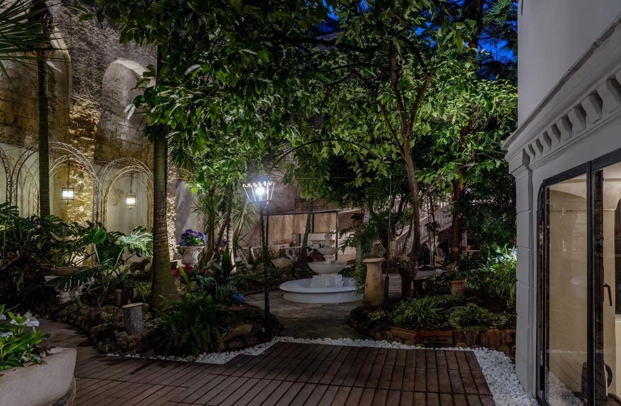 Artemisia Domus - Giardino Hotel Наполи Екстериор снимка